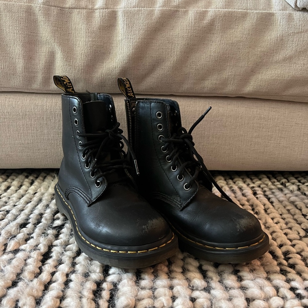 Dr. Marten Sinclair Leather Boots